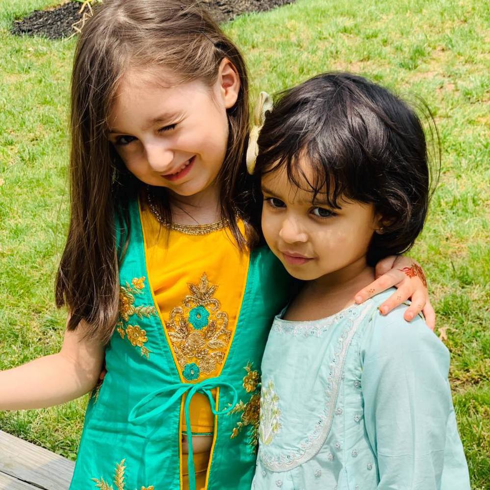 Meet your Posher, Aliza